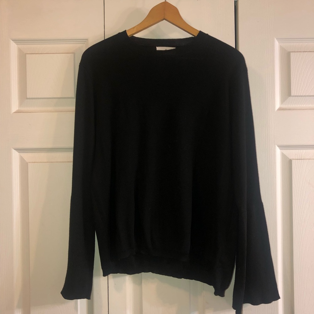 Bell bottom Sleeved Sweater ✨